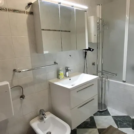 Aba * Biograd Na Moru
